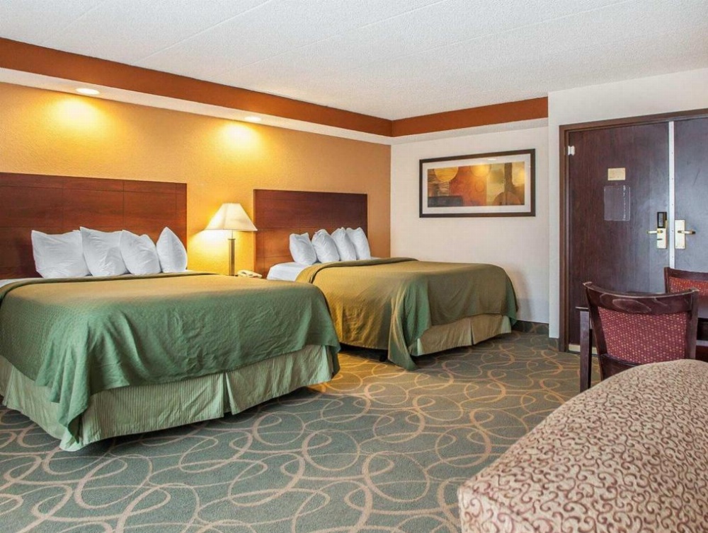 Quality Suites Milwaukee Airport Image 14