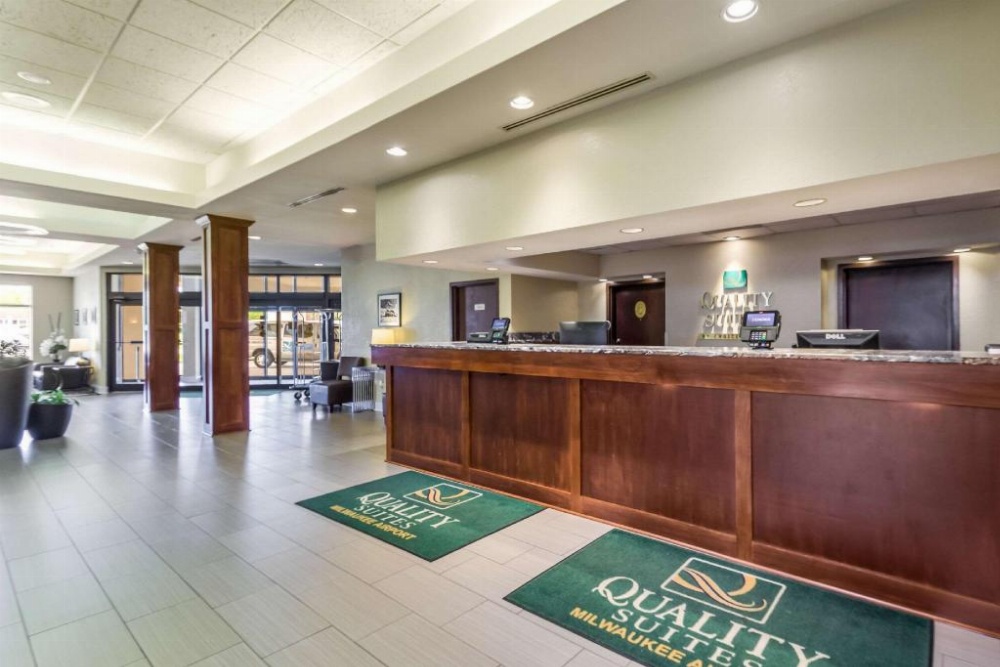 Quality Suites Milwaukee Airport Image 40